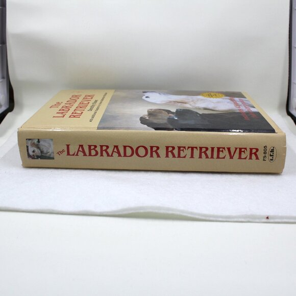 Book: The Labrador Retriever by Dorothy Howe - Picture 3 of 10